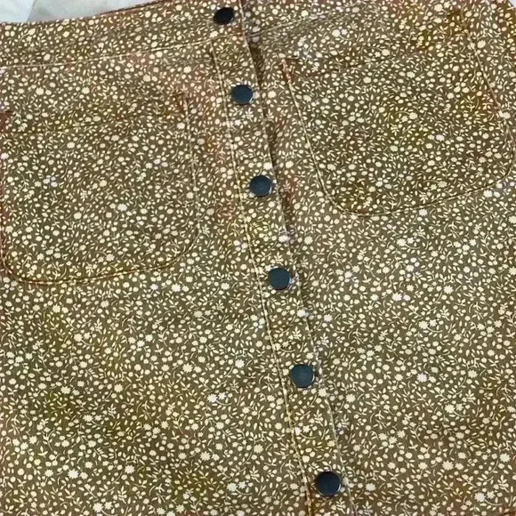 Kimchi Blue mini skirt size 6 - Picture 2 of 9